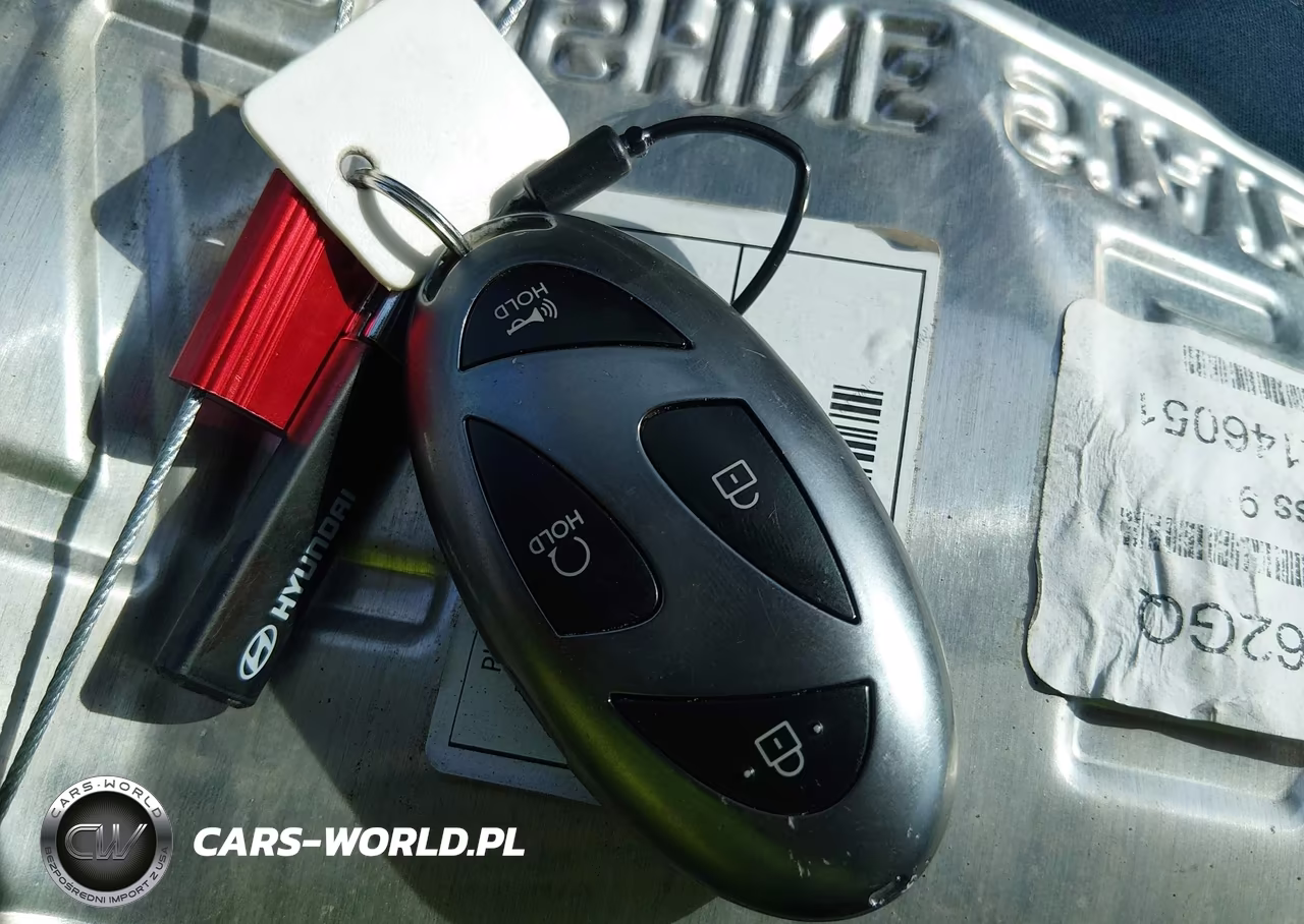 2026 Hyundai Sonata Hybrid Blue VIN:KMHL24JJXTA146051 - 11