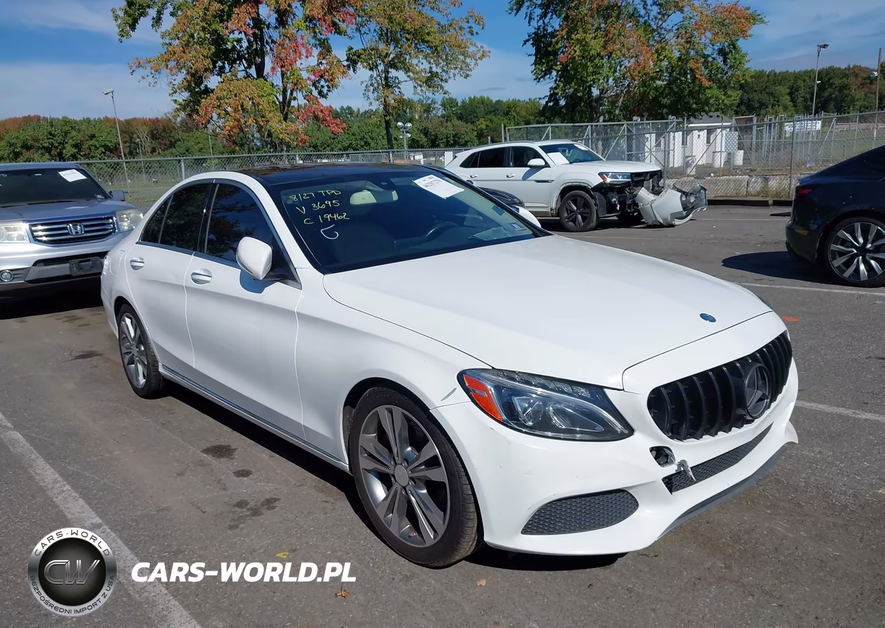 2015 Mercedes-Benz C 300