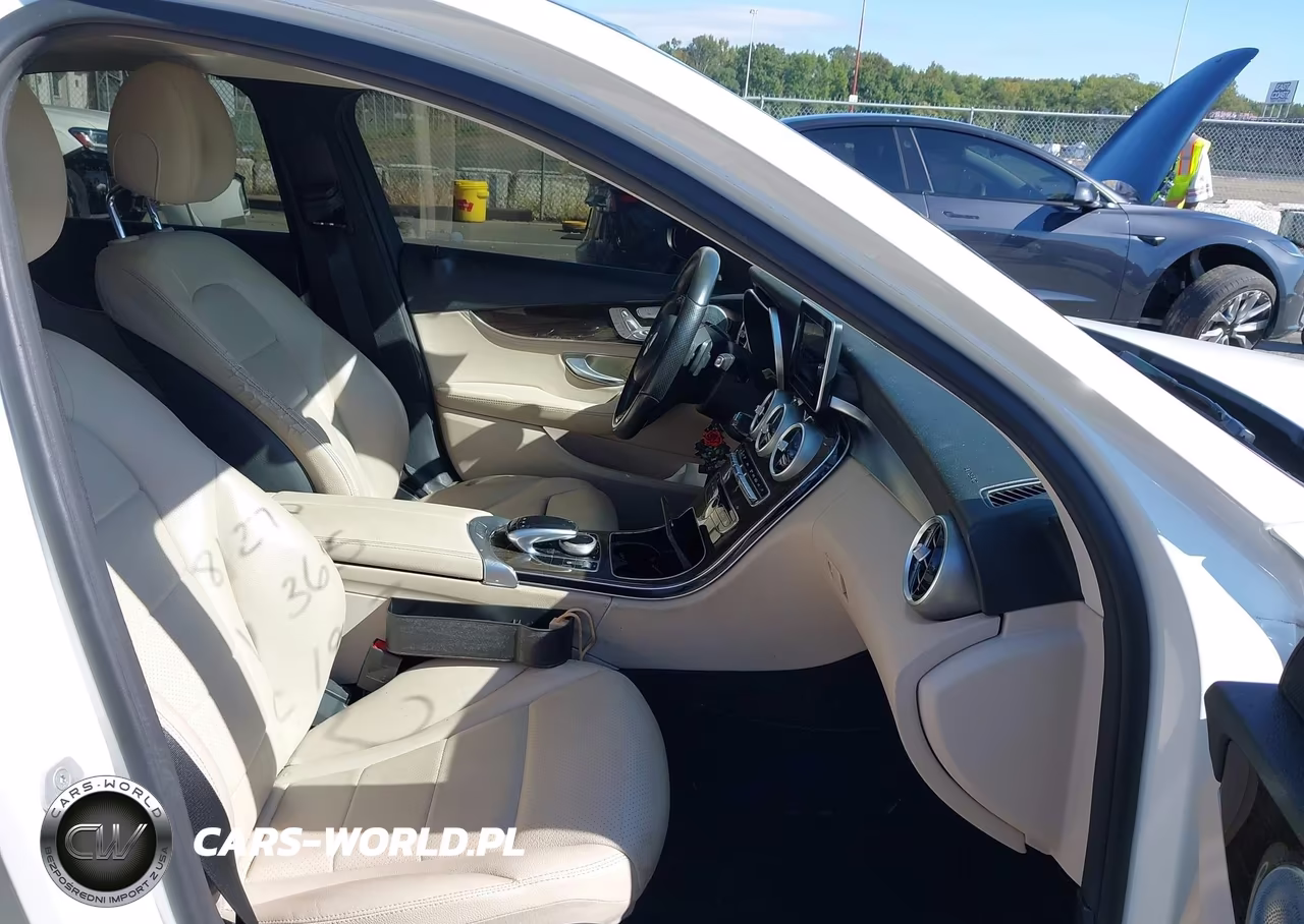 2015 Mercedes-Benz C 300 VIN:55SWF4JB5FU073695 - 5