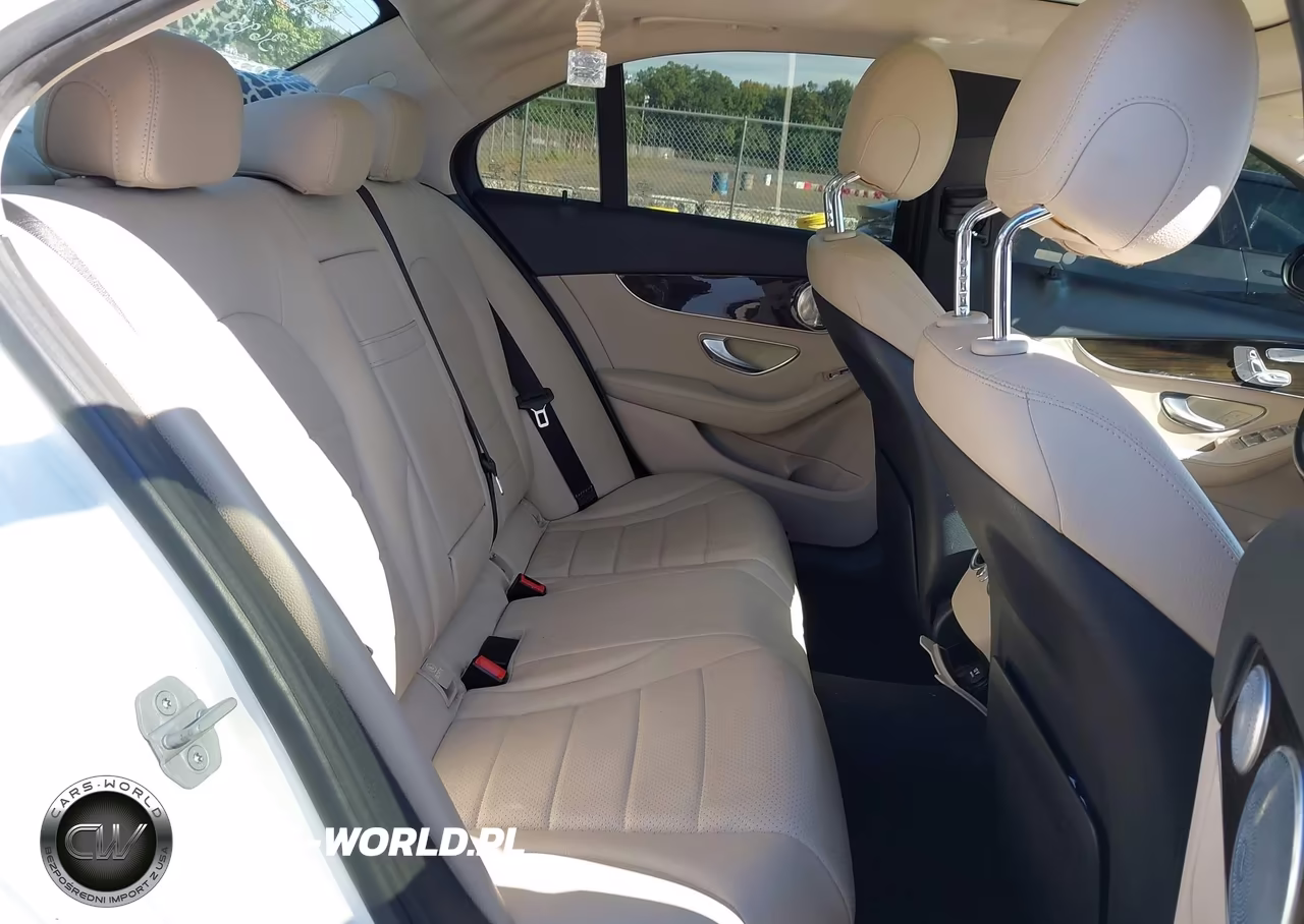 2015 Mercedes-Benz C 300 VIN:55SWF4JB5FU073695 - 8
