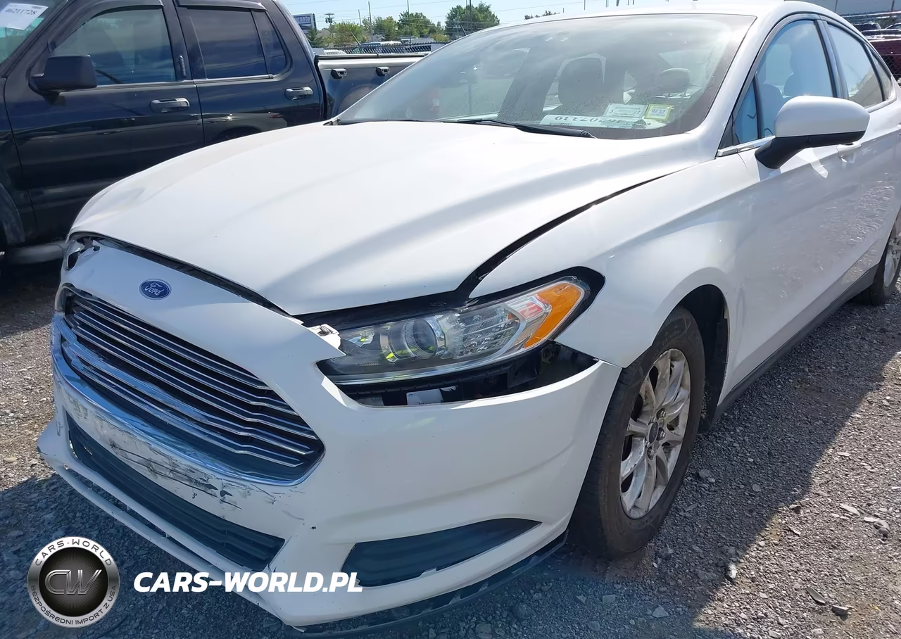 2015 Ford Fusion S VIN:3FA6P0G73FR210552 - 13