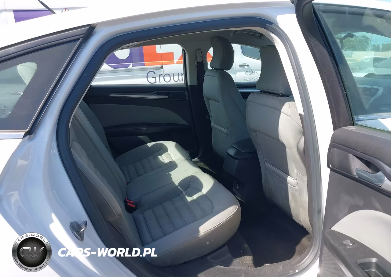 2015 Ford Fusion S VIN:3FA6P0G73FR210552 - 8