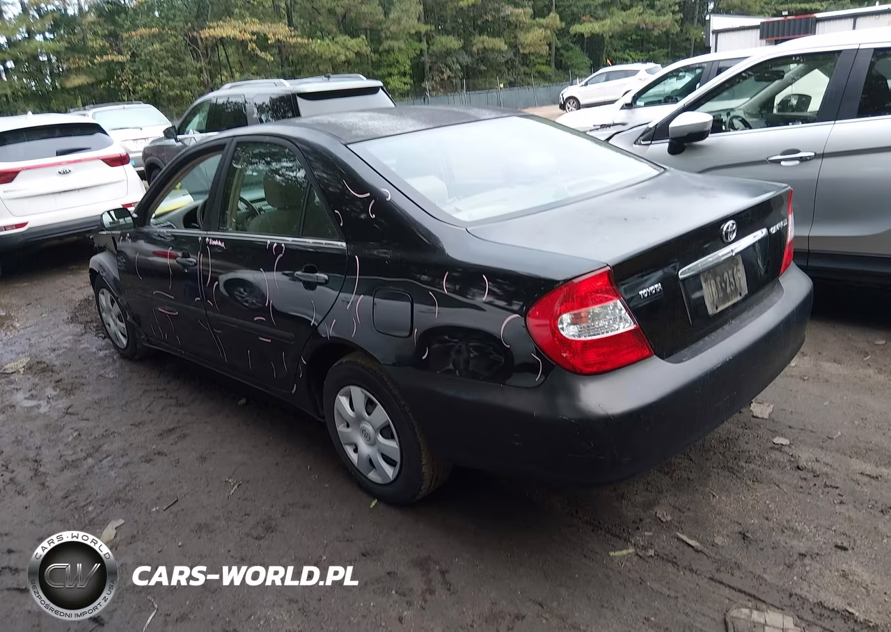 2002 Toyota Camry Le VIN:4T1BE32K72U065185 - 3