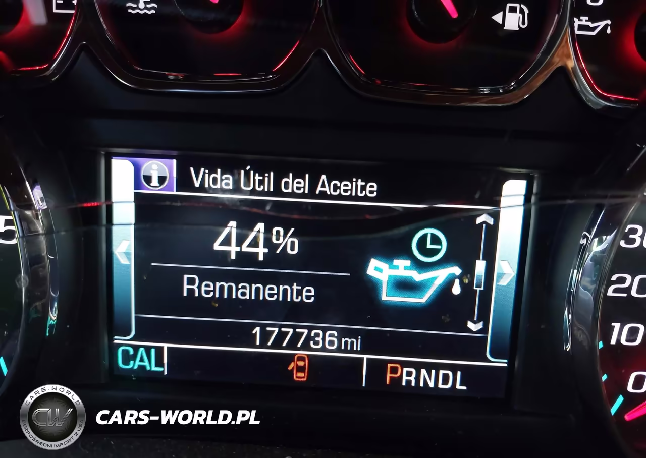 2018 Chevrolet Tahoe Lt VIN:1GNSKBKC8JR132353 - 16
