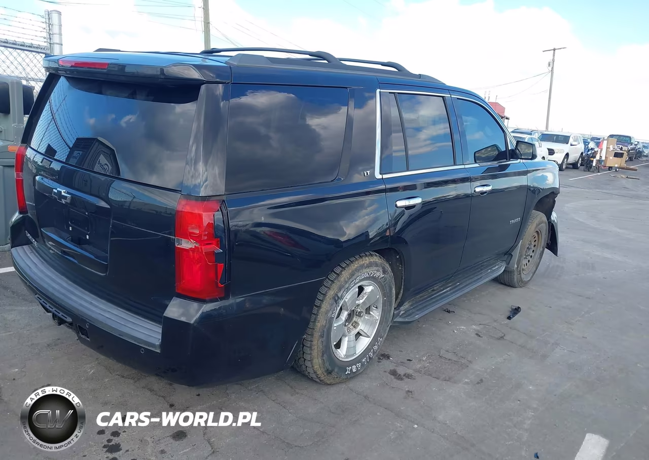 2018 Chevrolet Tahoe Lt VIN:1GNSKBKC8JR132353 - 4