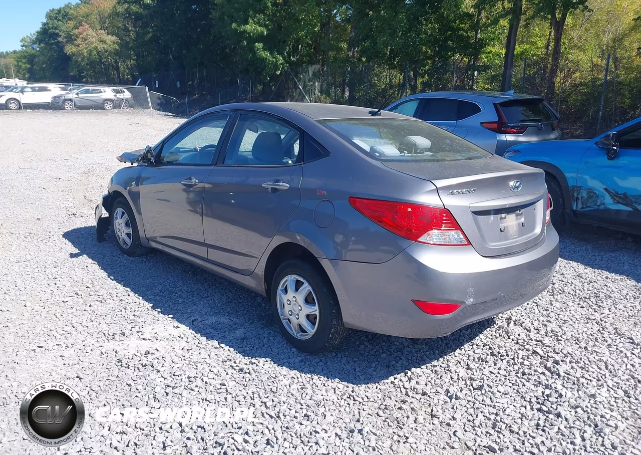 2013 Hyundai Accent Gls VIN:KMHCT4AE3DU488845 - 3