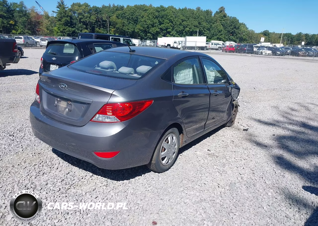 2013 Hyundai Accent Gls VIN:KMHCT4AE3DU488845 - 4