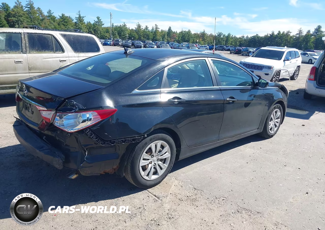 2011 Hyundai Sonata Gls VIN:5NPEB4AC9BH023475 - 4