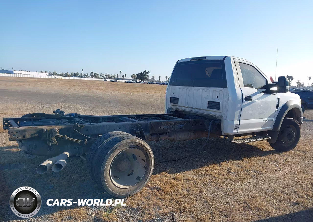 2017 Ford F-550 Chassis Xl VIN:1FDUF5GTXHED46760 - 13