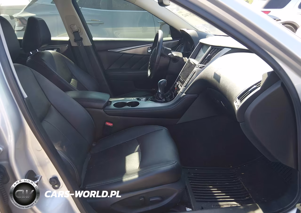 2015 Infiniti Q50 Premium VIN:JN1BV7AR0FM404582 - 5