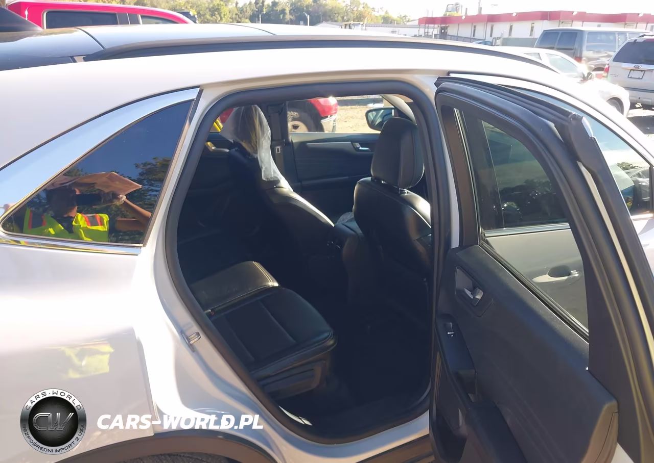 2025 Ford Escape Platinum VIN:1FMCU9JA9SUB44912 - 8
