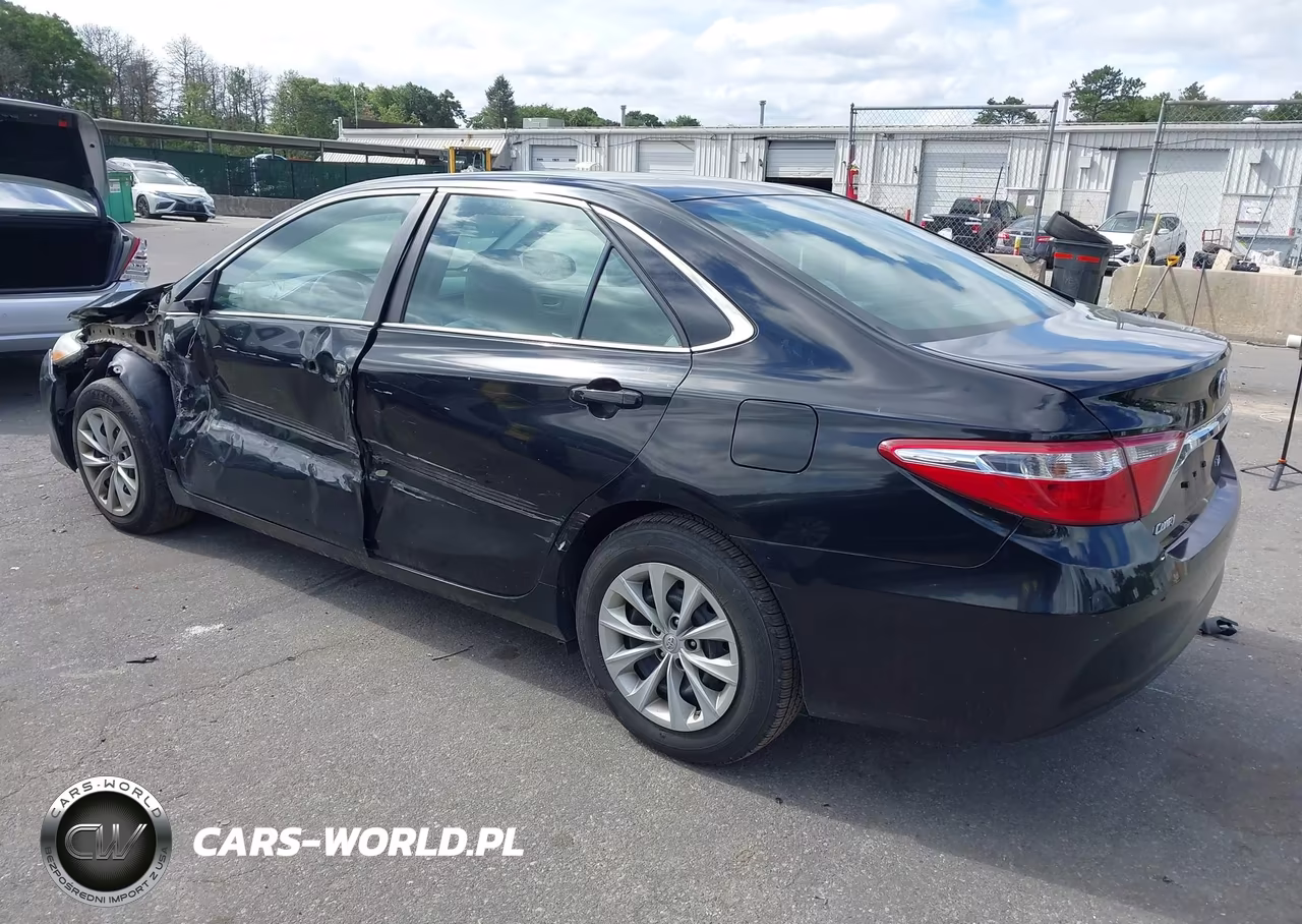 2016 Toyota Camry Le VIN:4T1BF1FK7GU175785 - 3