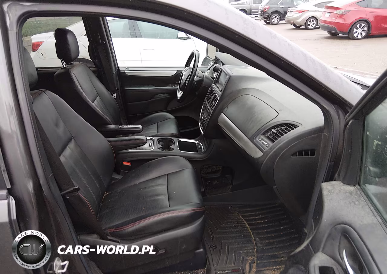 2019 Dodge Grand Caravan Gt VIN:2C4RDGEG3KR785567 - 5