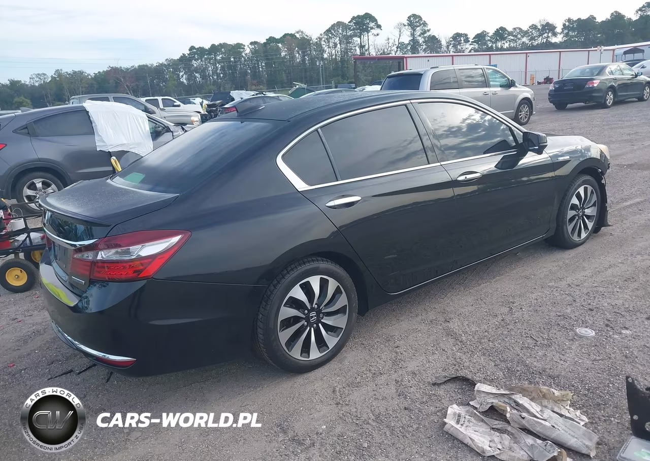 2017 Honda Accord Hybrid Ex-L VIN:JHMCR6F58HC023088 - 4
