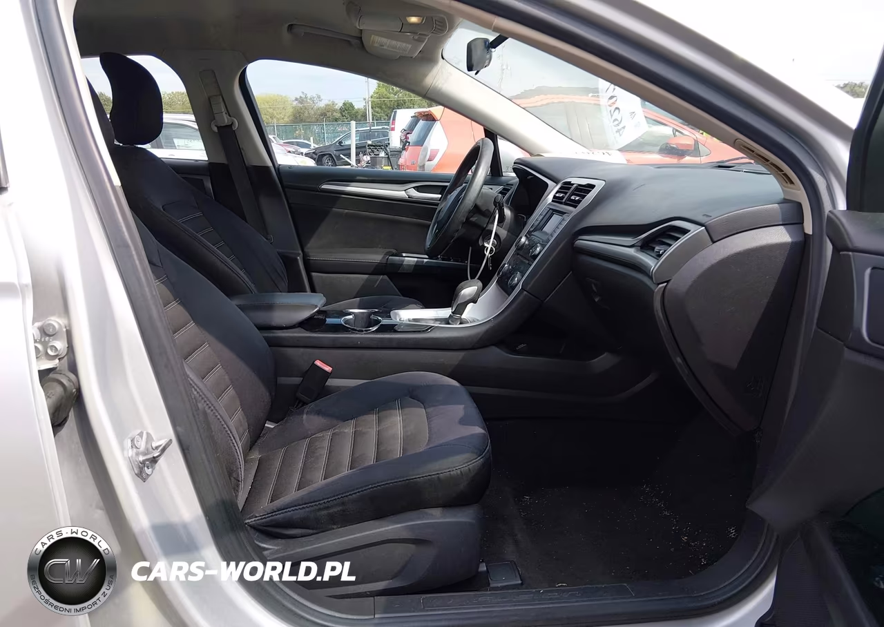 2014 Ford Fusion Se VIN:3FA6P0HD7ER360067 - 5