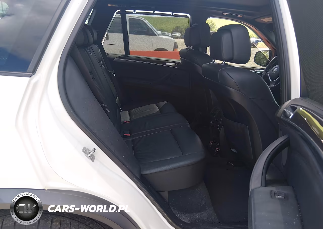 2011 BMW X5 VIN:5UXZV4C51BL740146 - 8