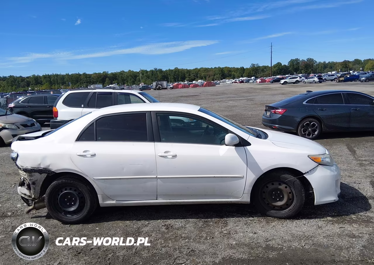 2013 Toyota Corolla Le VIN:2T1BU4EEXDC081657 - 12