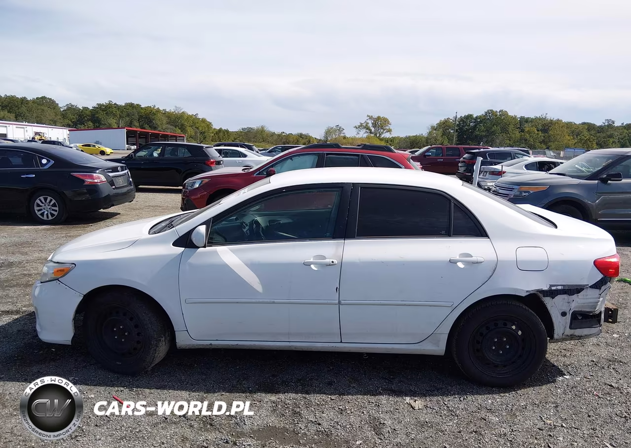 2013 Toyota Corolla Le VIN:2T1BU4EEXDC081657 - 13