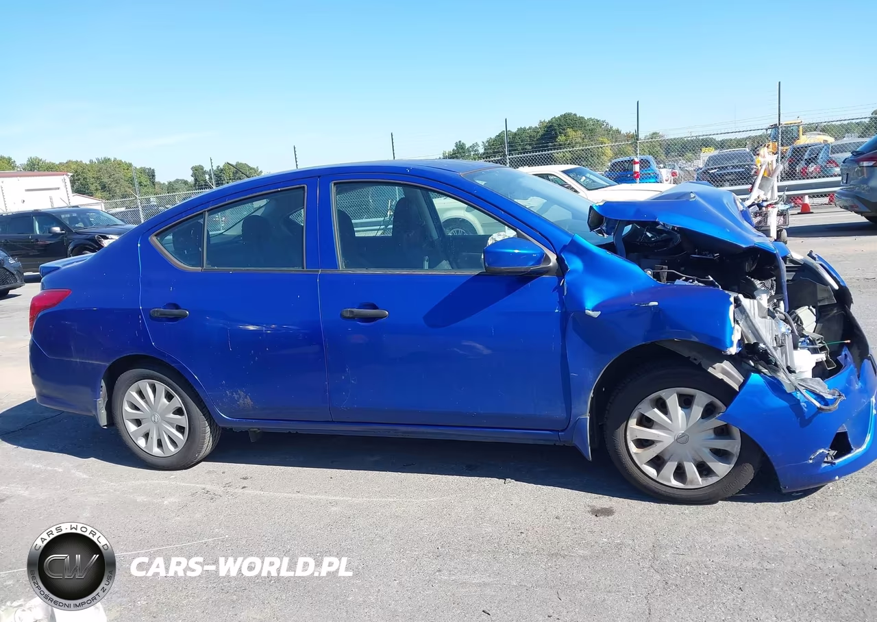 2016 Nissan Versa S Plus VIN:3N1CN7AP8GL877080 - 13