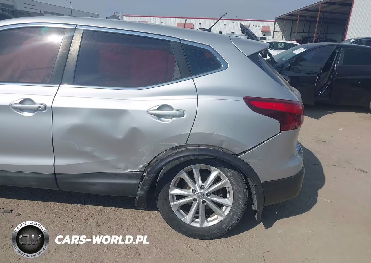 2017 Nissan Rogue Sport S VIN:JN1BJ1CP2HW030889 - 6