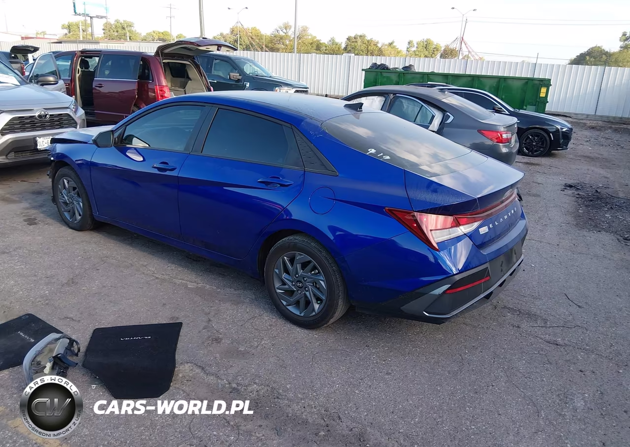 2024 Hyundai Elantra Sel VIN:KMHLM4DG0RU846937 - 3
