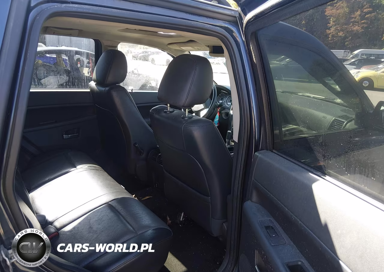 2009 Jeep Grand Cherokee Laredo VIN:1J8GR48K59C536979 - 8