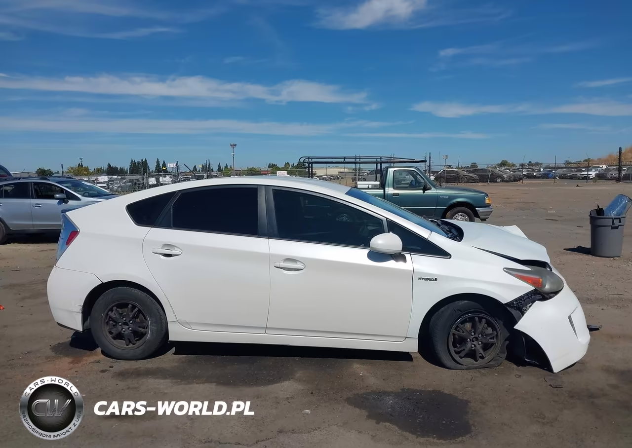 2012 Toyota Prius Two VIN:JTDKN3DU8C0333916 - 12