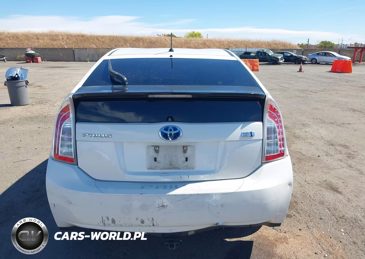 2012 Toyota Prius Two VIN:JTDKN3DU8C0333916 - 15