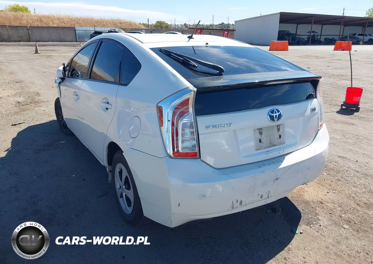 2012 Toyota Prius Two VIN:JTDKN3DU8C0333916 - 3
