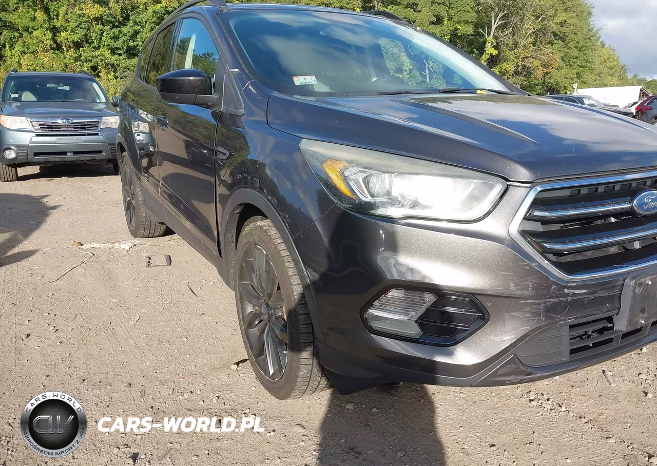 2017 Ford Escape Se VIN:1FMCU9GD7HUA56760 - 6