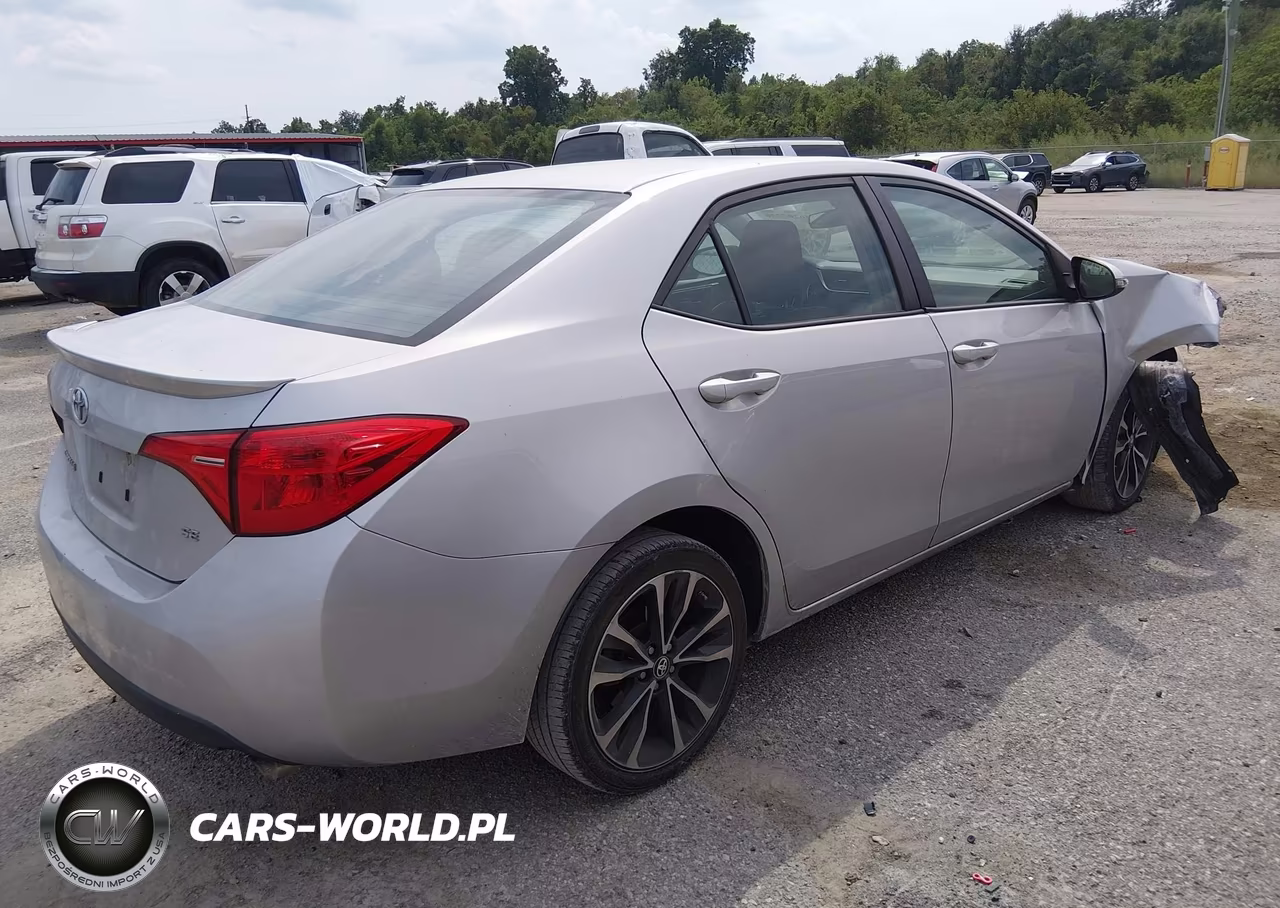 2019 Toyota Corolla Se VIN:2T1BURHE2KC243139 - 4