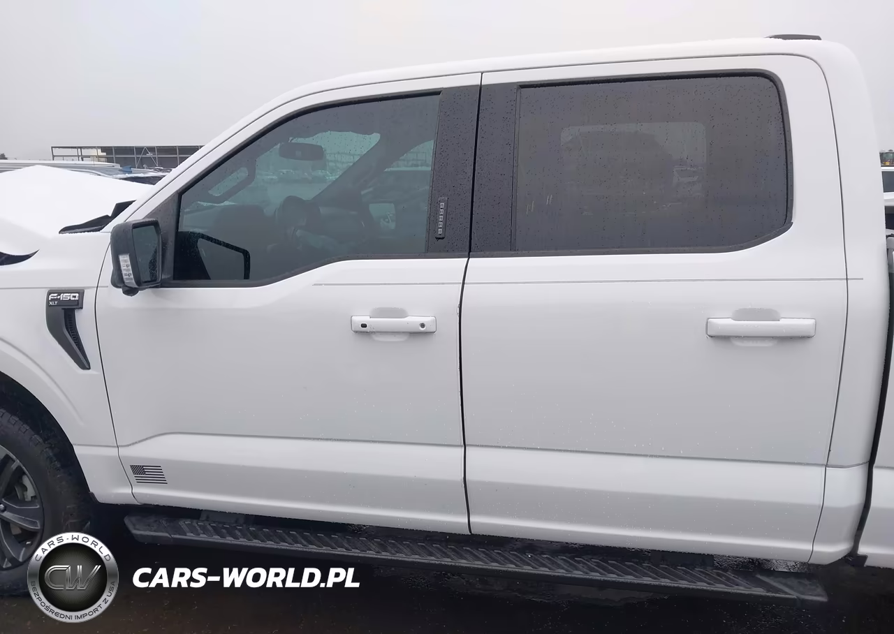 2023 Ford F-150 Xlt VIN:1FTFW1E87PKD22422 - 14