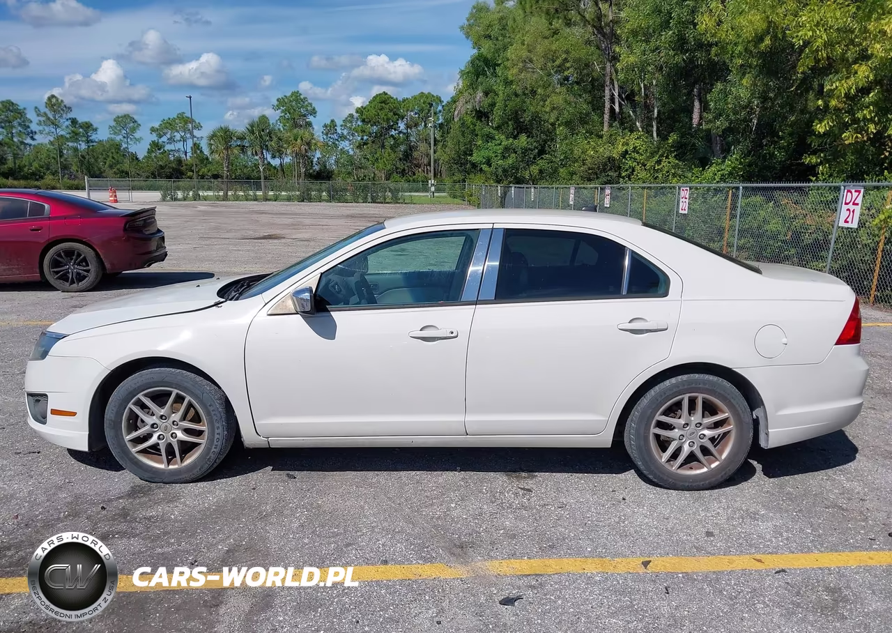 2012 Ford Fusion S VIN:3FAHP0GA9CR389549 - 14