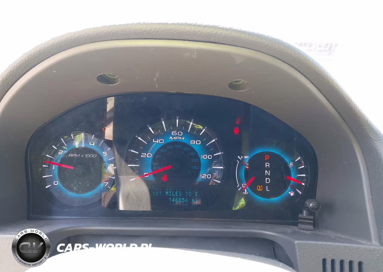 2012 Ford Fusion S VIN:3FAHP0GA9CR389549 - 7