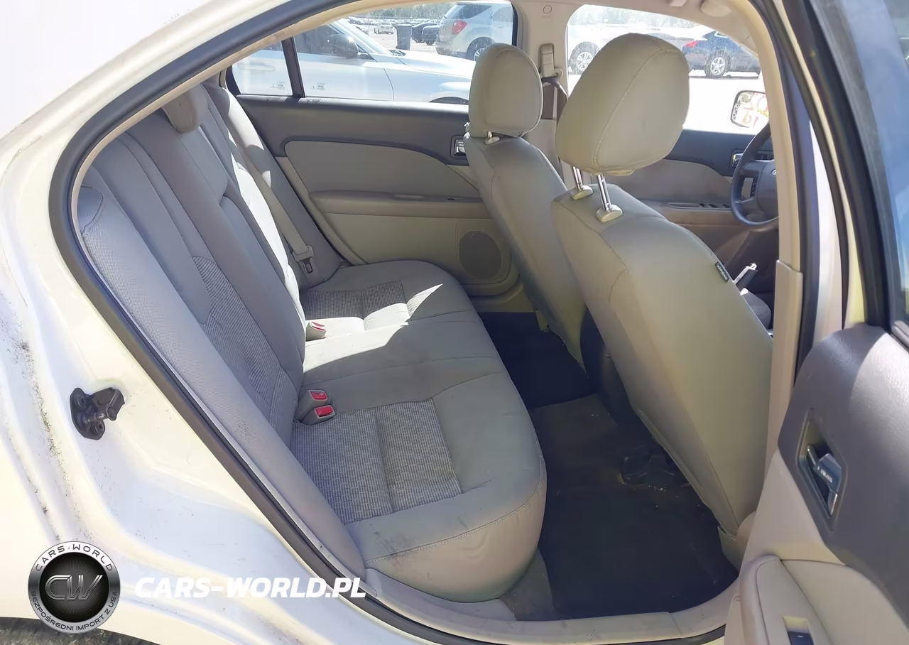 2012 Ford Fusion S VIN:3FAHP0GA9CR389549 - 8