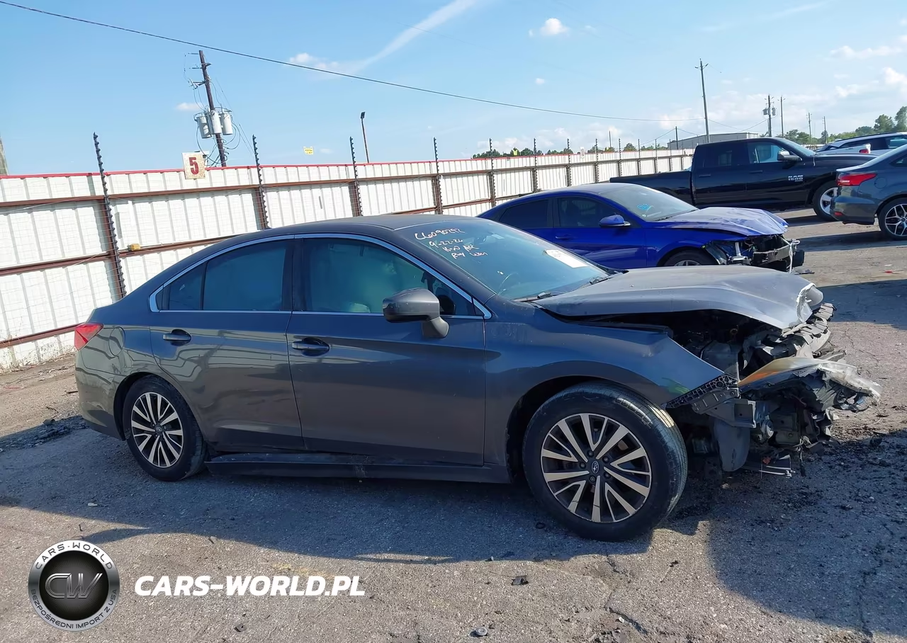 2018 Subaru Legacy 2.5I Premium VIN:4S3BNAC65J3033737 - 13