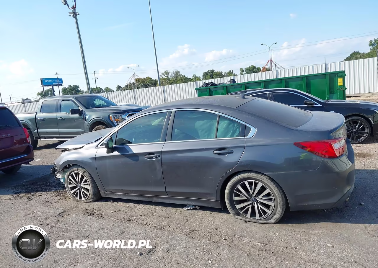 2018 Subaru Legacy 2.5I Premium VIN:4S3BNAC65J3033737 - 14