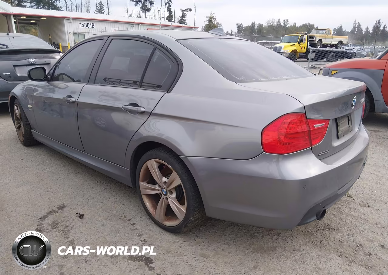 2011 BMW 335I xDrive VIN:WBAPL5G54BNN23268 - 3