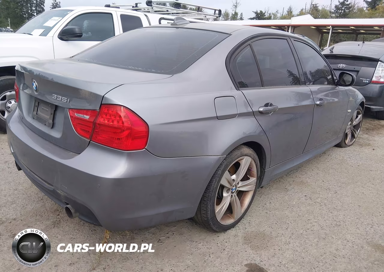 2011 BMW 335I xDrive VIN:WBAPL5G54BNN23268 - 4
