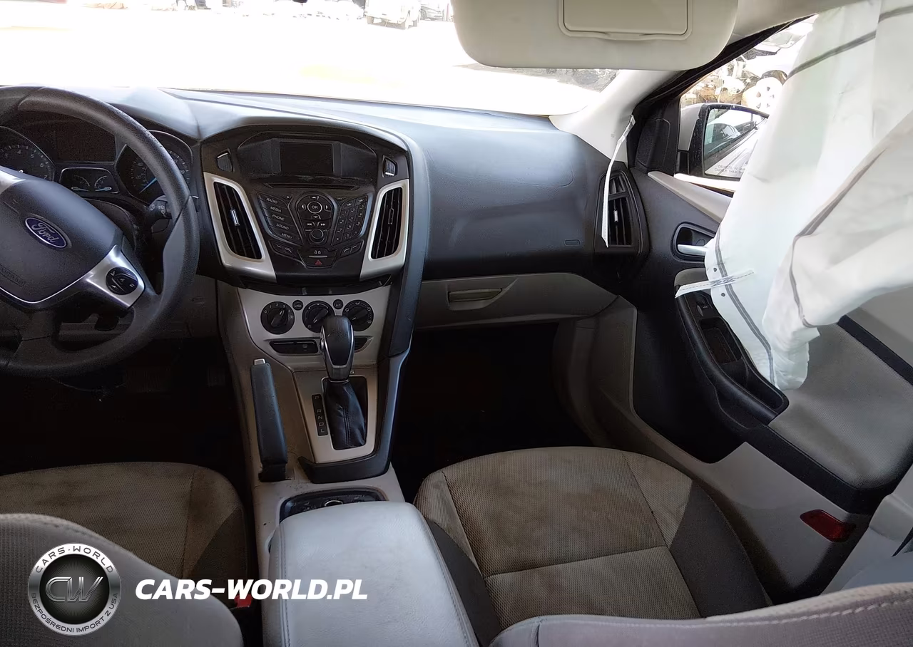 2014 Ford Focus Se VIN:1FADP3F2XEL433392 - 5