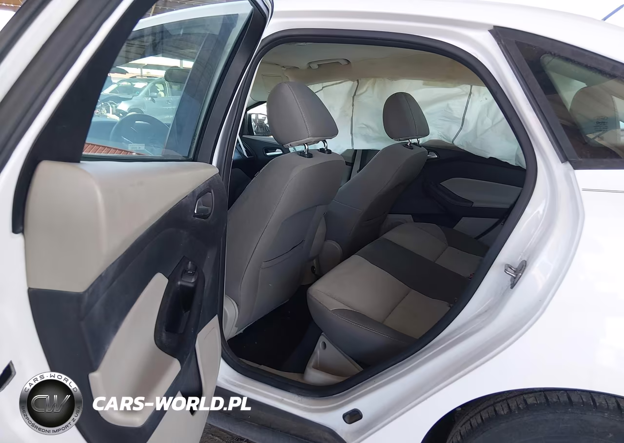 2014 Ford Focus Se VIN:1FADP3F2XEL433392 - 8
