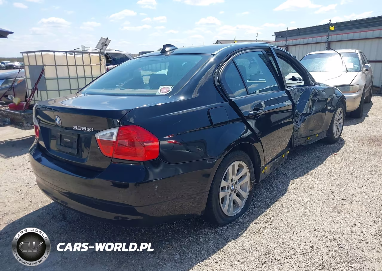 2007 BMW 3 Series 328Xi VIN:WBAVC73587KP30831 - 4