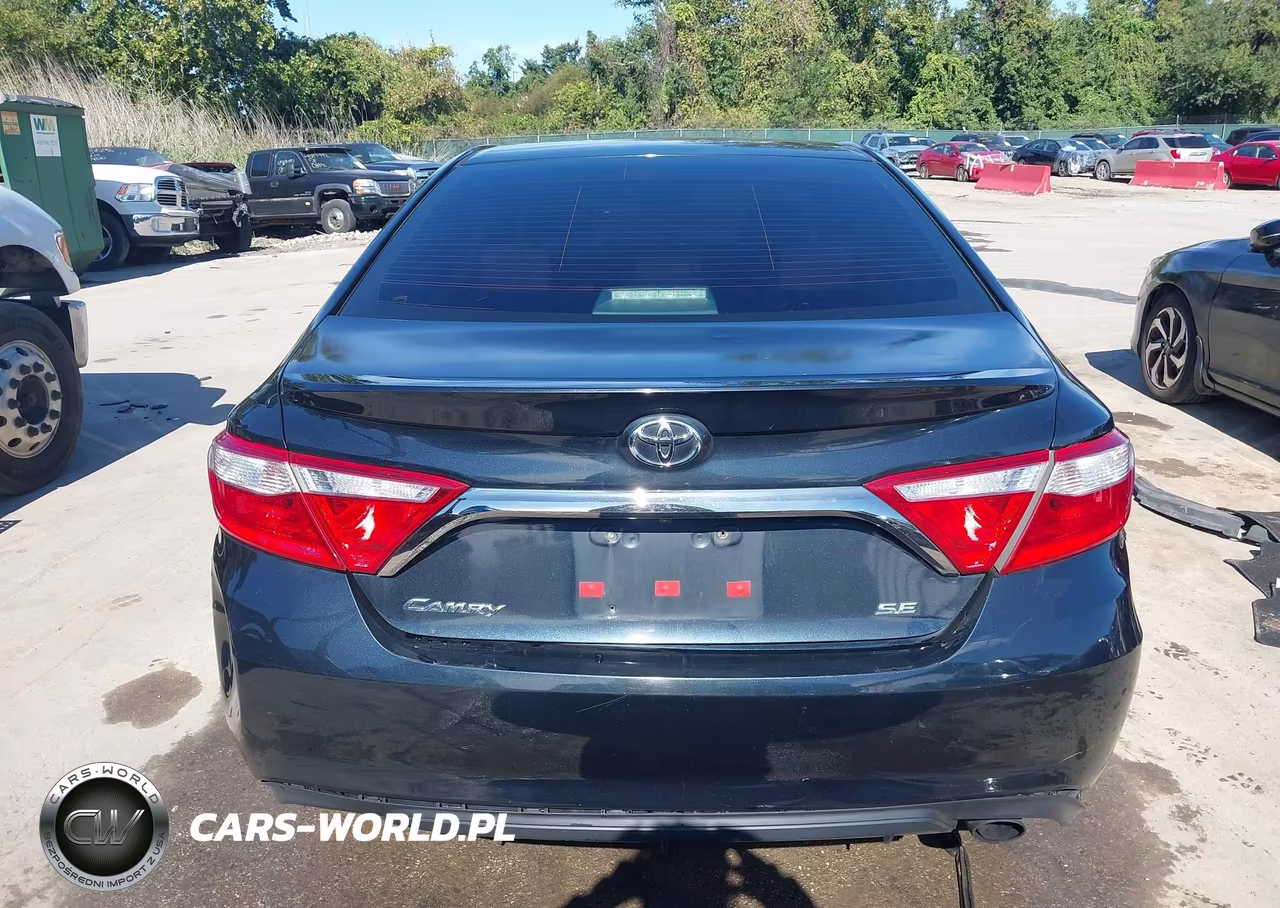 2015 Toyota Camry Se VIN:4T1BF1FK3FU078419 - 16