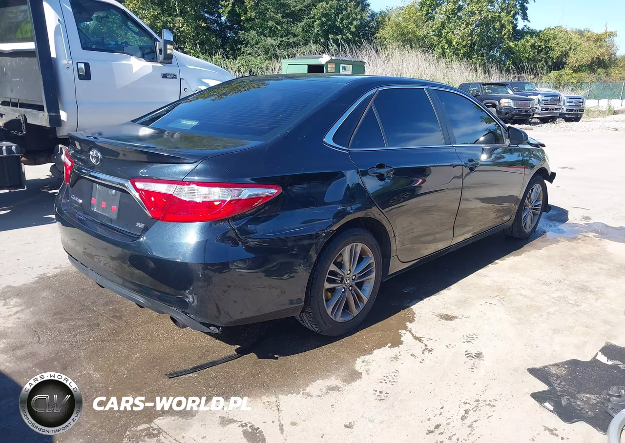 2015 Toyota Camry Se VIN:4T1BF1FK3FU078419 - 4
