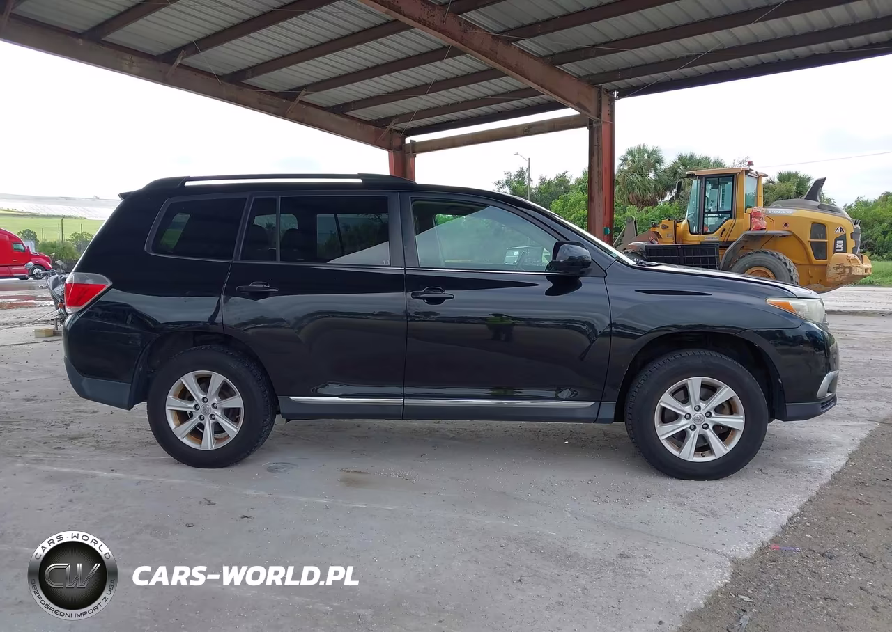 2013 Toyota Highlander Plus VIN:5TDZK3EH2DS137073 - 13