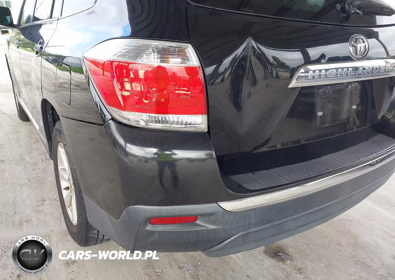 2013 Toyota Highlander Plus VIN:5TDZK3EH2DS137073 - 6