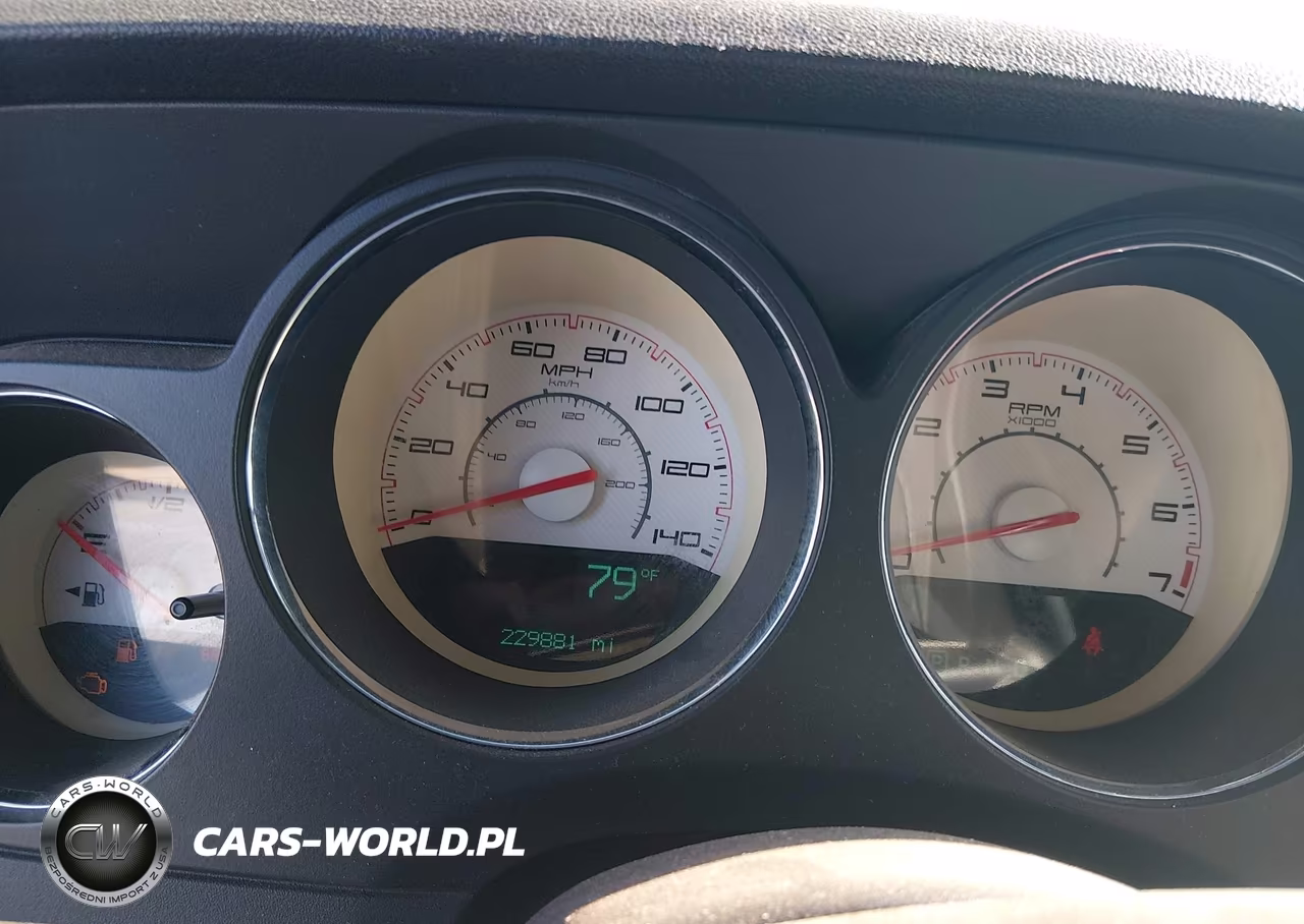 2013 Dodge Challenger Sxt VIN:2C3CDYAG1DH645547 - 7