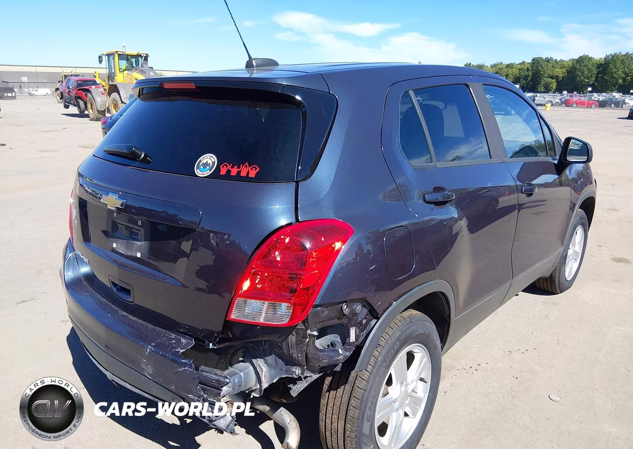 2019 Chevrolet Trax Ls VIN:3GNCJNSB8KL175373 - 4