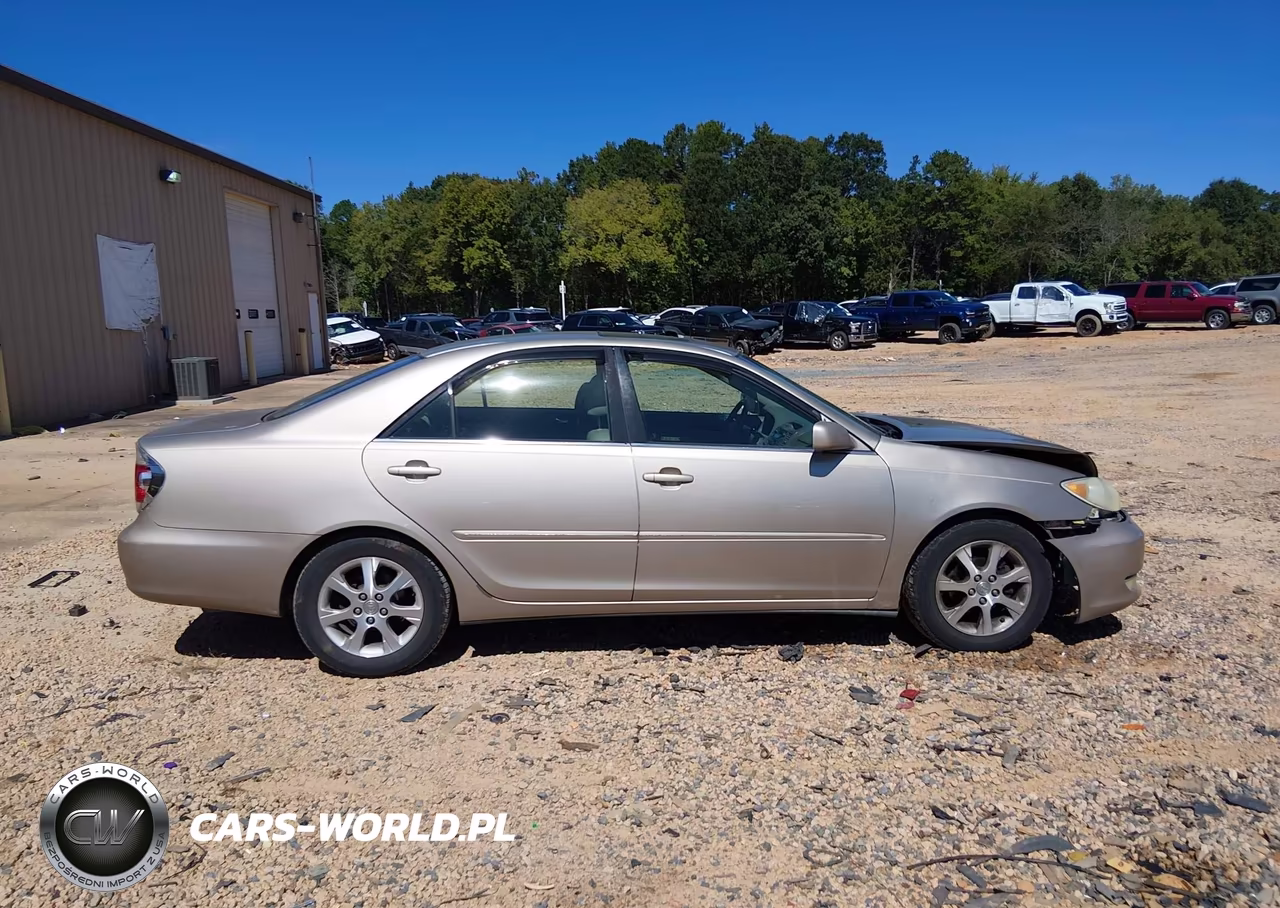 2005 Toyota Camry Xle VIN:4T1BE30KX5U624378 - 13