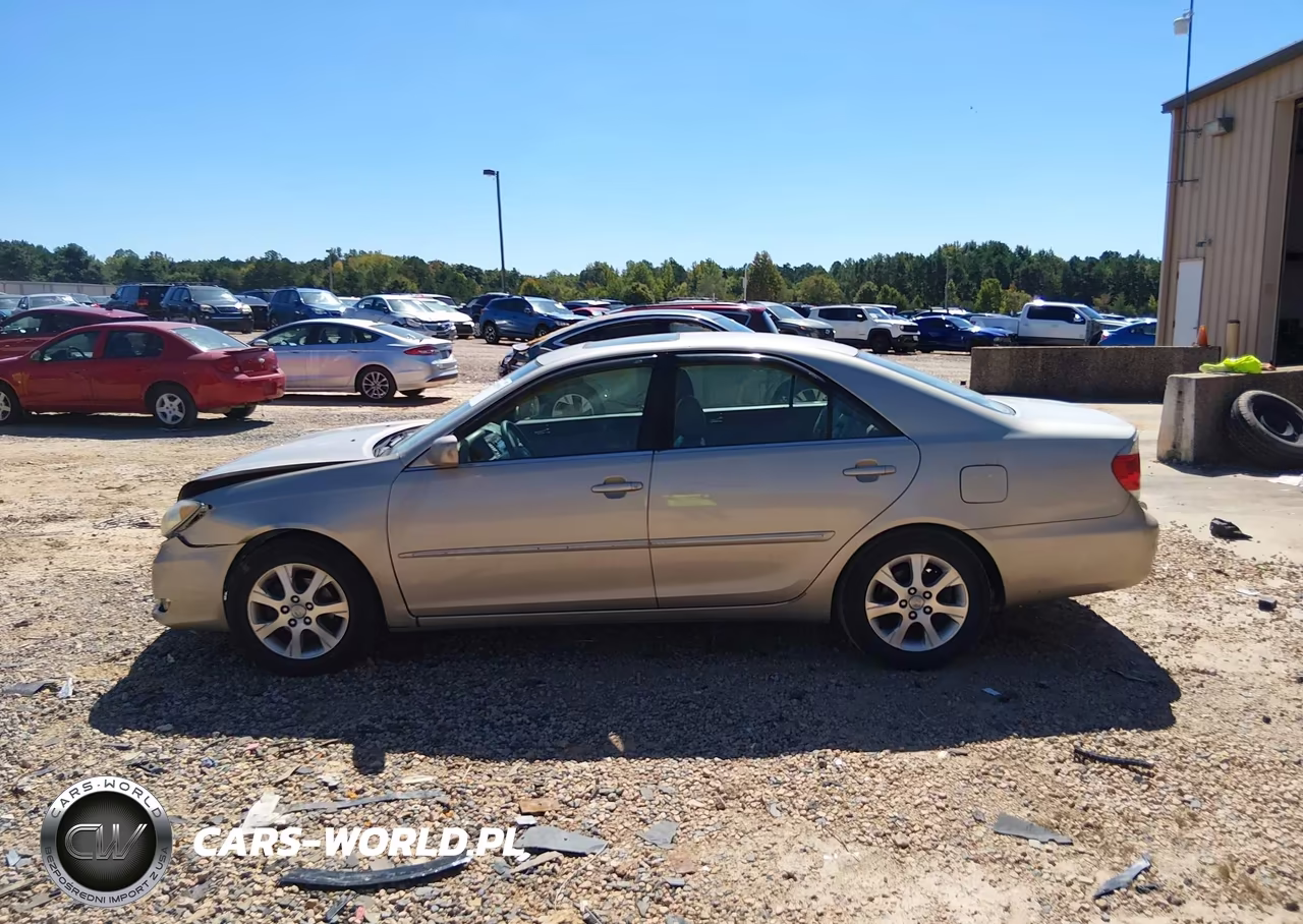 2005 Toyota Camry Xle VIN:4T1BE30KX5U624378 - 14